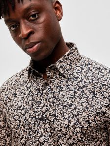 selected-kauluspaita-slim-ethan-aop-shirt-mustavalkoinen-2