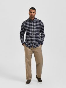 selected-miesten-flanellipaita-slim-flannel-shirt-musta-ruutu-1