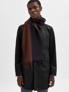 selected-miesten-kaulahuivi-slhtope-wool-stripe-scarf-sininen-kuosi-1