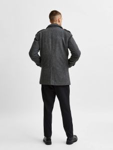 selected-miesten-villakangastakki-noah-wool-harmaa-kuosi-2