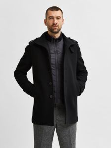selected-miesten-villakangastakki-noah-wool-musta-1