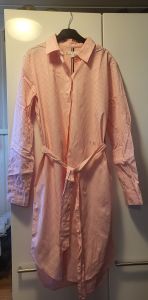 tommy-hilfiger-naisten-mekko-essential-shirt-dress-2nd-hand-raidallinen-vaaleanpunainen-2